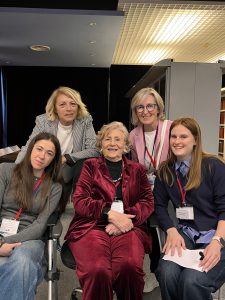 con la dott.ssa Rosa Oliva